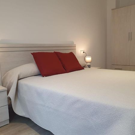 Apartamentos O Grove Centro Екстер'єр фото